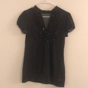 V- cut short sleeved shirt